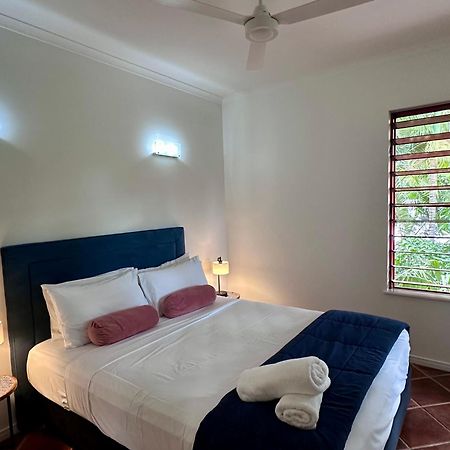Oasis At Palm Cove Aparthotel Buitenkant foto