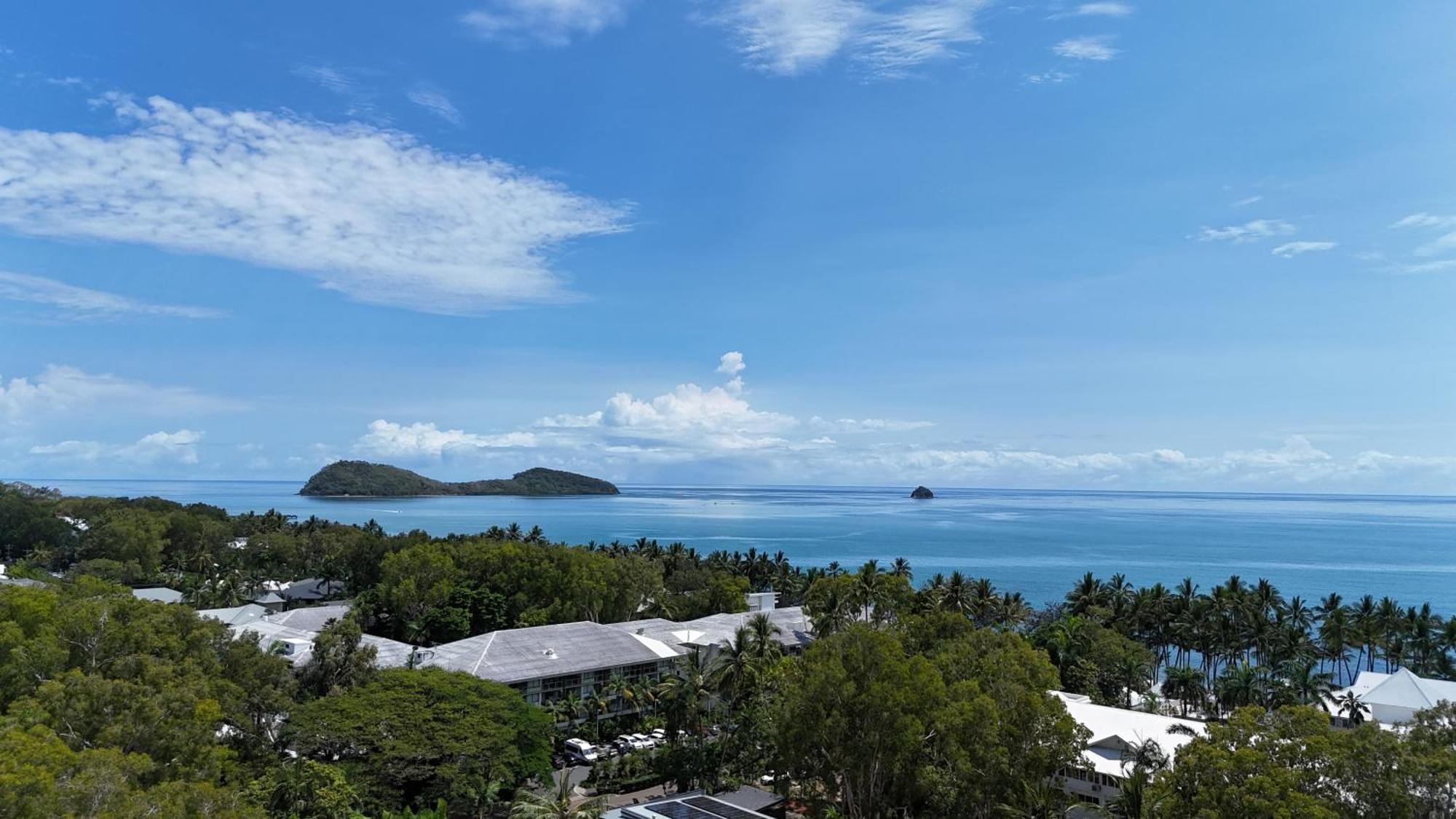 Oasis At Palm Cove Aparthotel Buitenkant foto